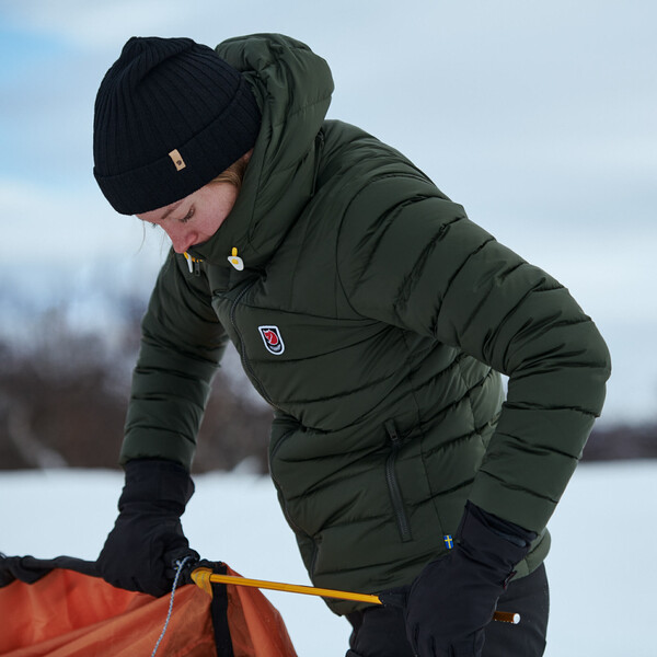 Fjällräven Expedition Down Hoodie W, 662 Deep Forest, storlek M